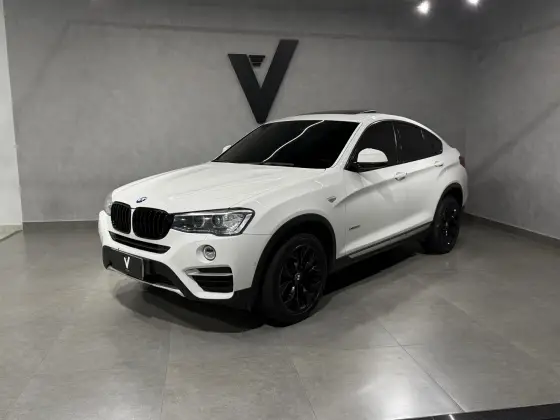 BMW X4 2.0 28I X LINE 4X4 16V TURBO GASOLINA 4P AUTOMÁTICO BMW X4 2.0 28I X LINE 4X4 16V TURBO GASOLINA 4P AUTOMÁTICO