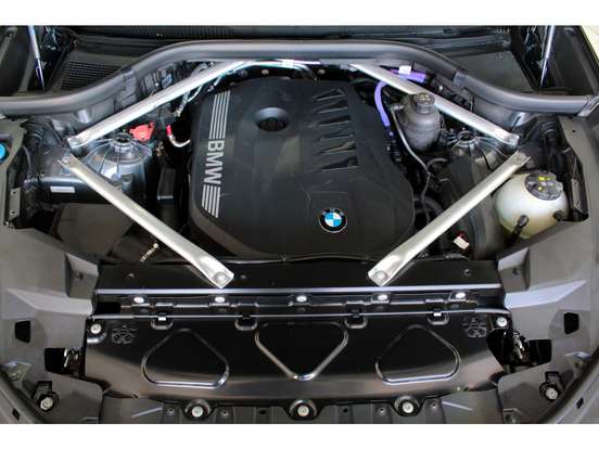 BMW-X6-2023