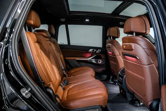 BMW-X7-2024