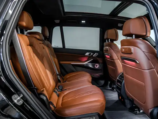 BMW-X7-4.4 V8 GASOLINA M60i STEPTRONIC BMW-X7-2024