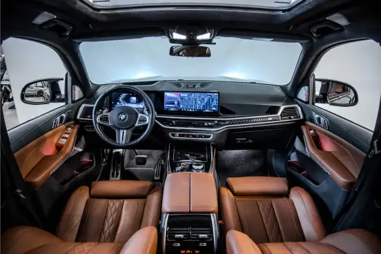BMW-X7-2024