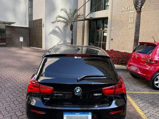 BMW-120i-2.0 16V SPORT ACTIVEFLEX 4P AUTOMÁTICO BMW-120i-2015
