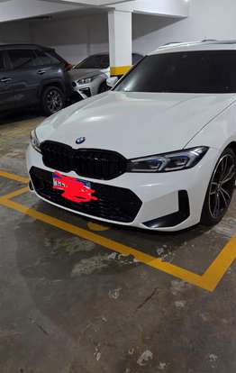 BMW-320i-2023