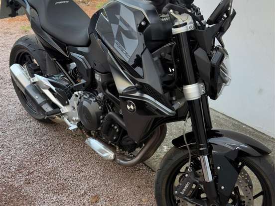 BMW-F 900 R SPORT PLUS BMW-F 900 R SPORT PLUS-2024