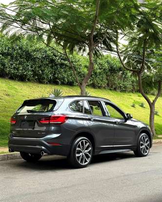 BMW-X1-2022