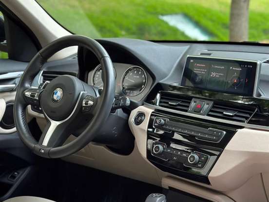 BMW-X1-2.0 16V TURBO ACTIVEFLEX SDRIVE20I X-LINE 4P AUTOMÁTICO BMW-X1-2022