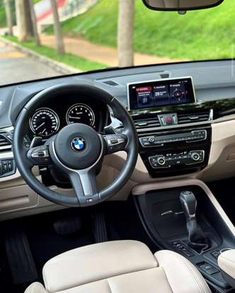 BMW-X1-2.0 16V TURBO ACTIVEFLEX SDRIVE20I X-LINE 4P AUTOMÁTICO BMW-X1-2022