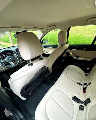 BMW-X1-2022
