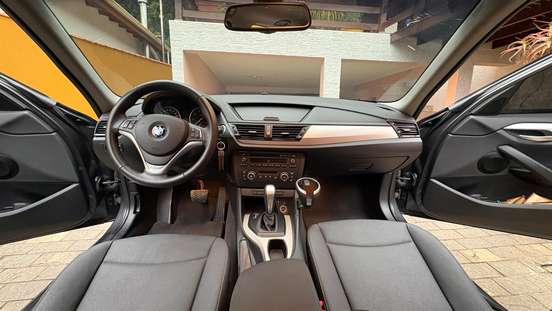 BMW-X1-2.0 18I S-DRIVE 4X2 16V GASOLINA 4P AUTOMÁTICO BMW-X1-2013