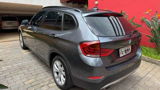BMW-X1-2.0 18I S-DRIVE 4X2 16V GASOLINA 4P AUTOMÁTICO BMW-X1-2013