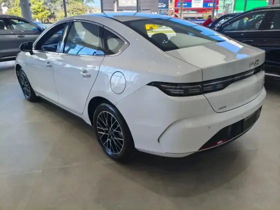 BYD KING 1.5 DM-I PHEV GS AUTOMÁTICO