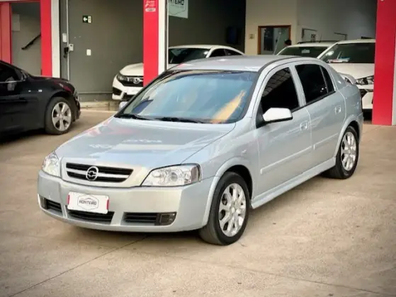 CHEVROLET ASTRA 2.0 MPFI ADVANTAGE 8V FLEX 4P MANUAL CHEVROLET ASTRA 2.0 MPFI ADVANTAGE 8V FLEX 4P MANUAL