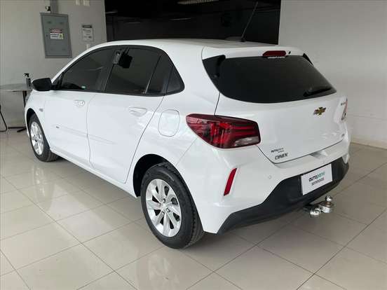CHEVROLET-ONIX-2021