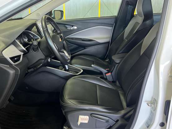 CHEVROLET-ONIX-2024
