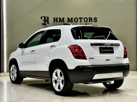 CHEVROLET-TRACKER-2015
