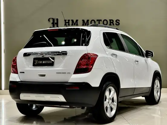 CHEVROLET-TRACKER-2015