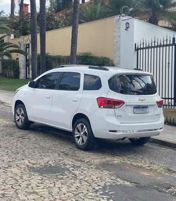 CHEVROLET-SPIN-1.8 PREMIER 8V FLEX 4P AUTOMÁTICO CHEVROLET-SPIN-2023