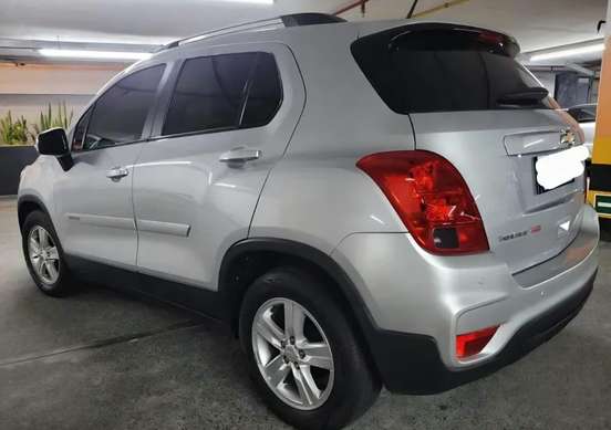CHEVROLET-TRACKER-2018