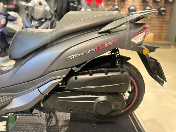 DAFRA CITYCOM HD 300i 