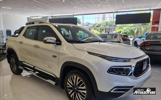 FIAT TORO 2.2 TURBO DIESEL RANCH 4WD AT9