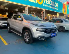 FIAT TORO 2.4 16V MULTIAIR FLEX FREEDOM AT9 FIAT TORO 2.4 16V MULTIAIR FLEX FREEDOM AT9