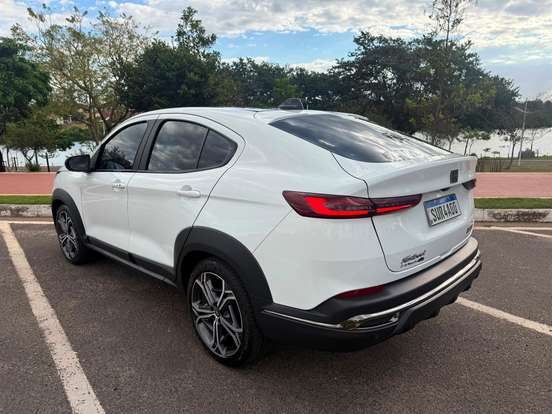 FIAT-FASTBACK-2023