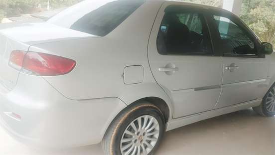 FIAT-SIENA-2011