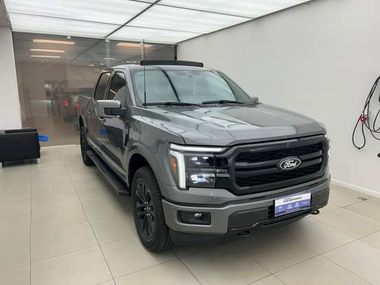 FORD-F-150-5.0 V8 GASOLINA CD LARIAT BLACK FX4 AUTOMÁTICO FORD-F-150-2025