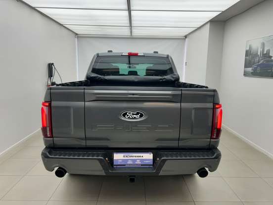 FORD-F-150-5.0 V8 GASOLINA CD LARIAT BLACK FX4 AUTOMÁTICO FORD-F-150-2025