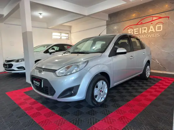 FORD FIESTA 1.6 ROCAM SEDAN 8V FLEX 4P MANUAL