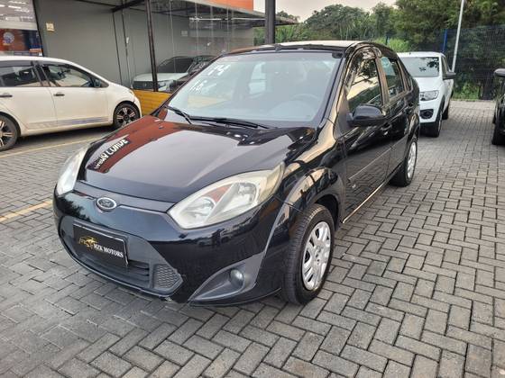 FORD FIESTA 1.6 ROCAM SE SEDAN 8V FLEX 4P MANUAL
