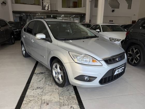 FORD FOCUS 1.6 GLX 16V FLEX 4P MANUAL