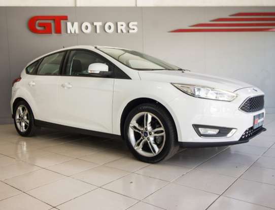 FORD-FOCUS-2017