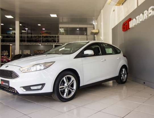 FORD-FOCUS-2017
