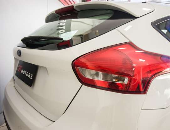 FORD-FOCUS-2017