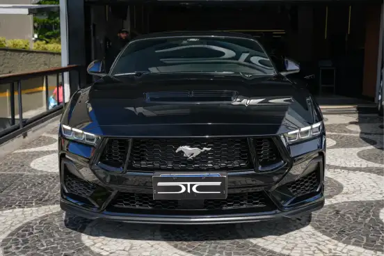 FORD-MUSTANG-2024