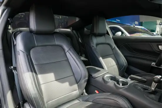 FORD-MUSTANG-2024