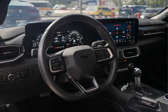FORD-MUSTANG-2024