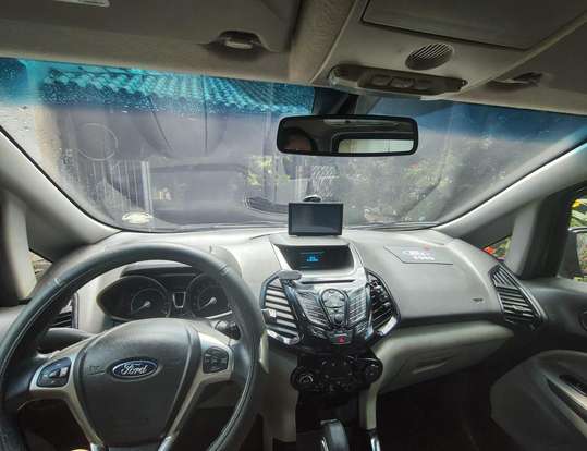 FORD-ECOSPORT-2014