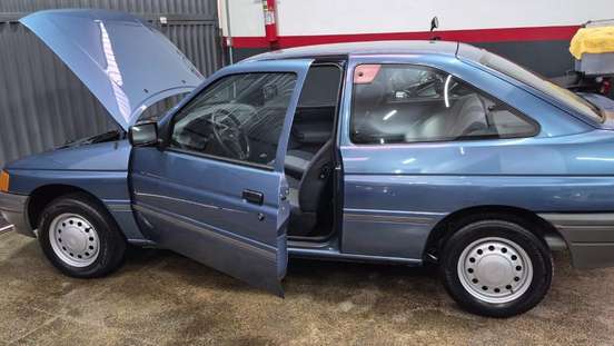 FORD-ESCORT-1994
