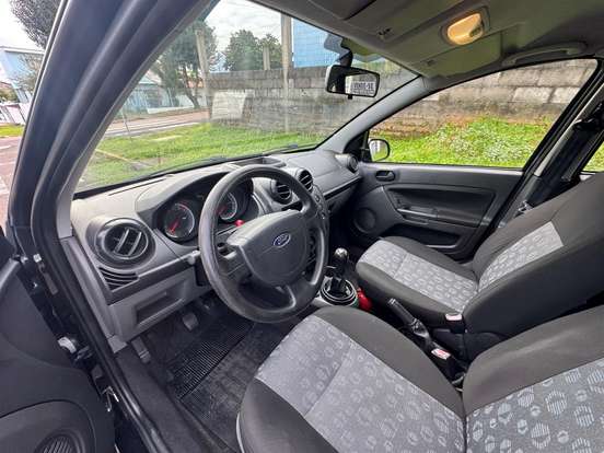 FORD-FIESTA-2013