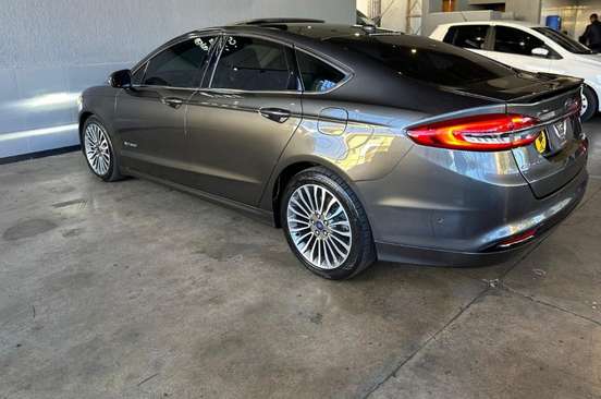 FORD-FUSION-2018