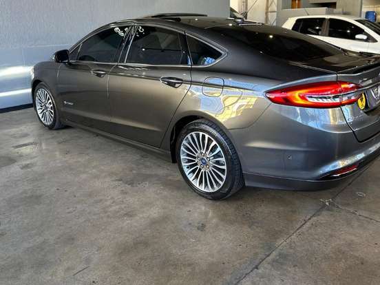 FORD-FUSION-2.0 TITANIUM 16V HÍBRIDO 4P AUTOMÁTICO FORD-FUSION-2018