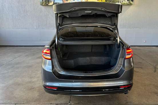 FORD-FUSION-2018