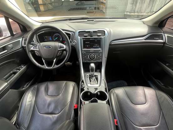 FORD-FUSION-2014