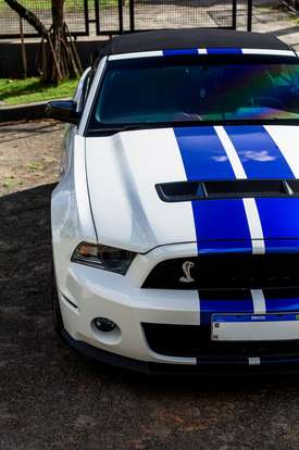 FORD-MUSTANG-2011