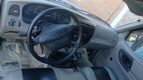 FORD-RANGER-1996