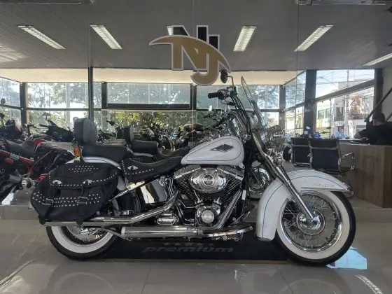 HARLEY-DAVIDSON SOFTAIL HERITAGE CLASSIC HARLEY-DAVIDSON SOFTAIL HERITAGE CLASSIC