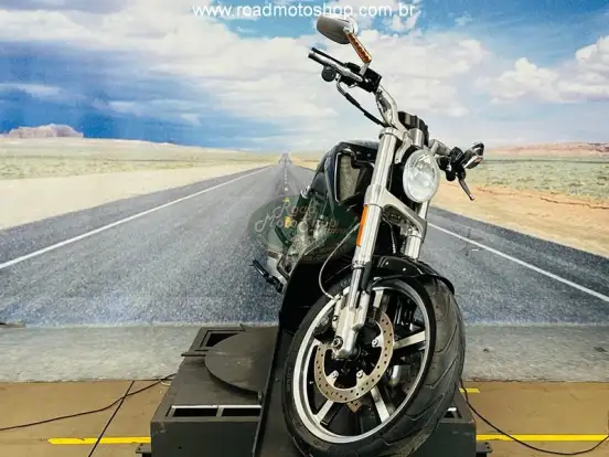 HARLEY-DAVIDSON-V-ROD MUSCLE-2015