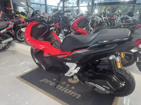 HONDA-ADV-2023